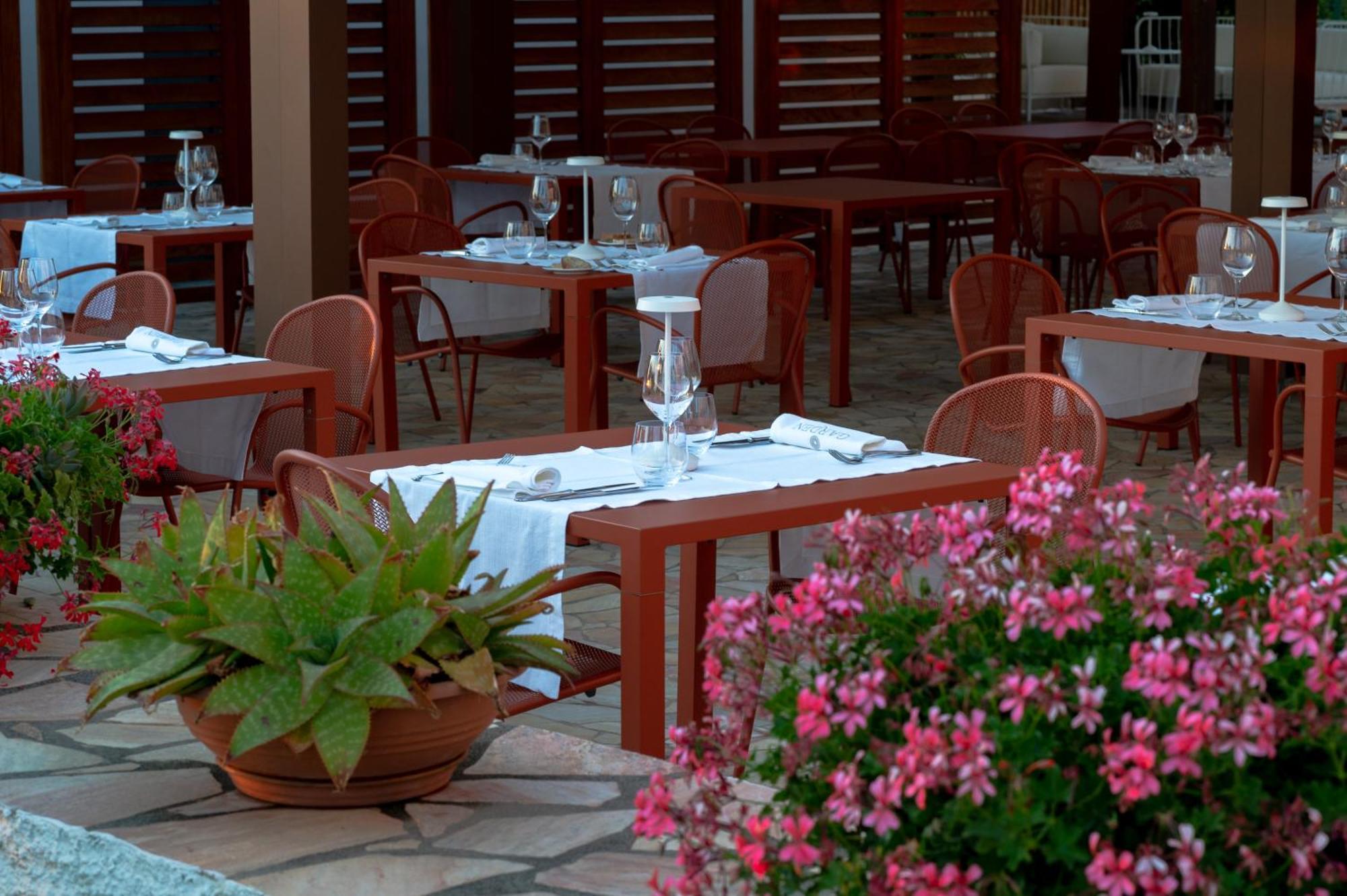 Hotel Garden Praia a Mare Exterior photo