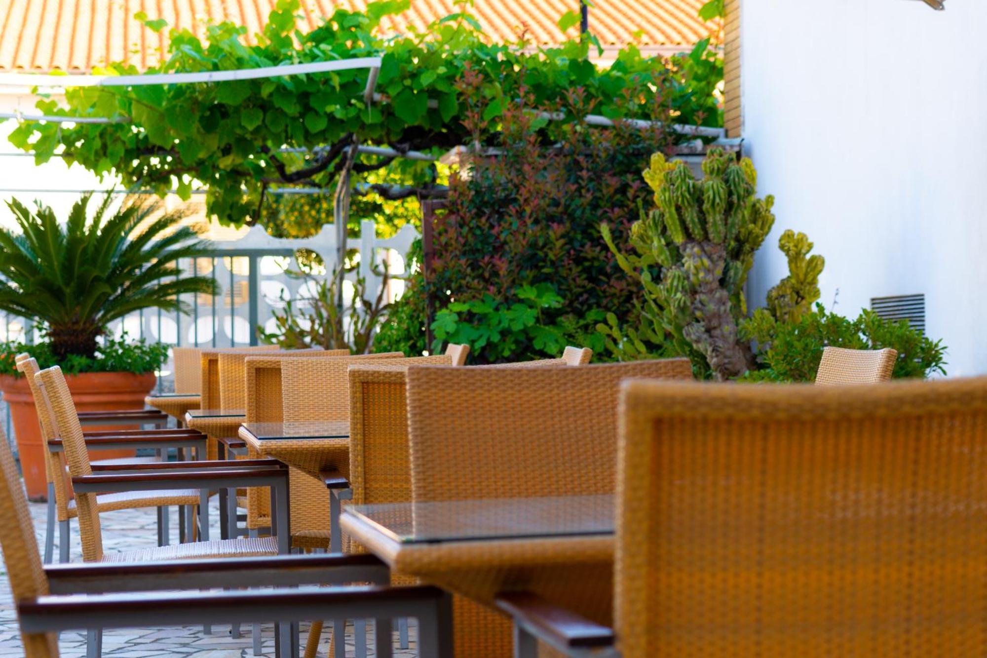 Hotel Garden Praia a Mare Exterior photo