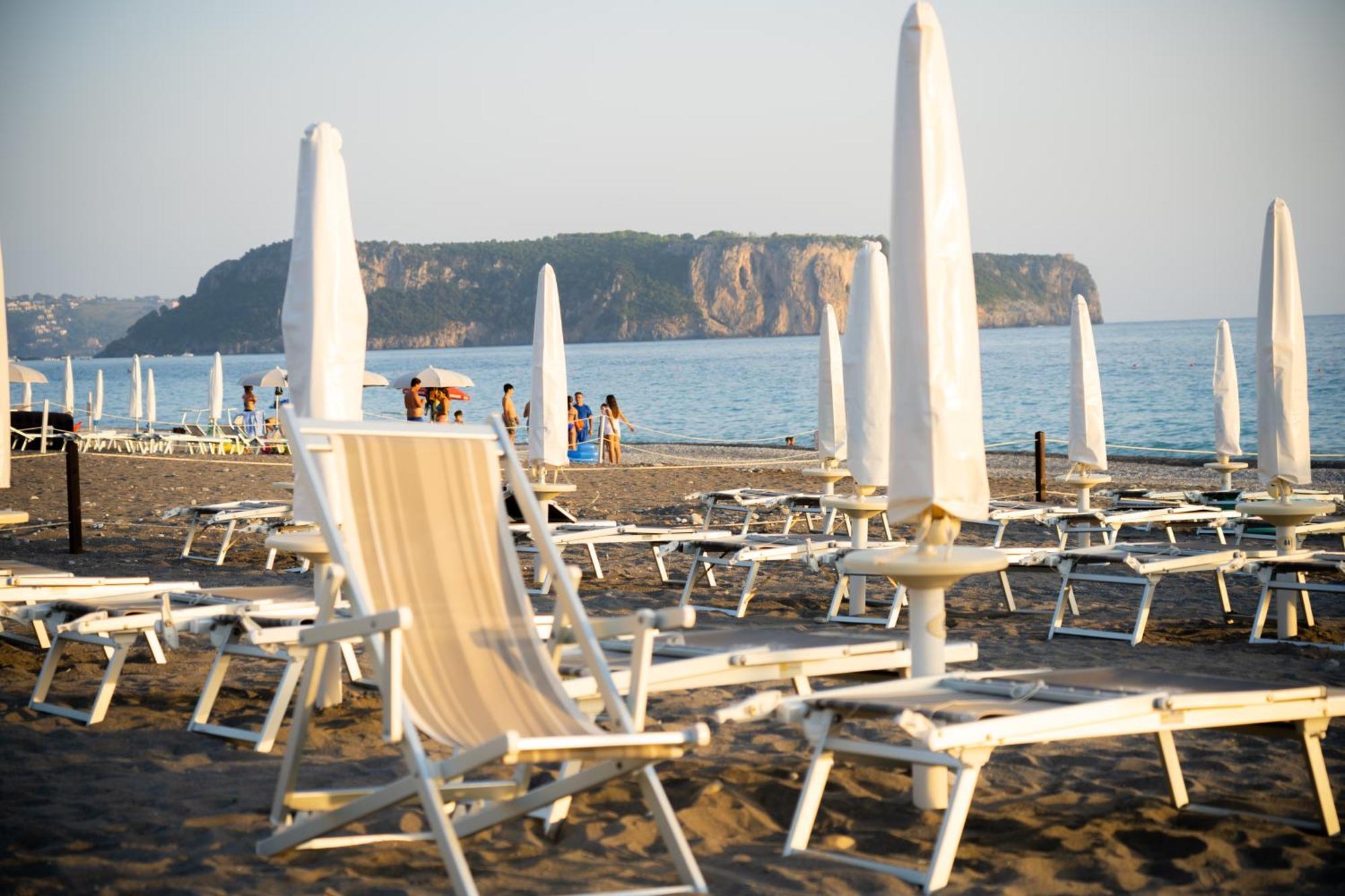 Hotel Garden Praia a Mare Exterior photo