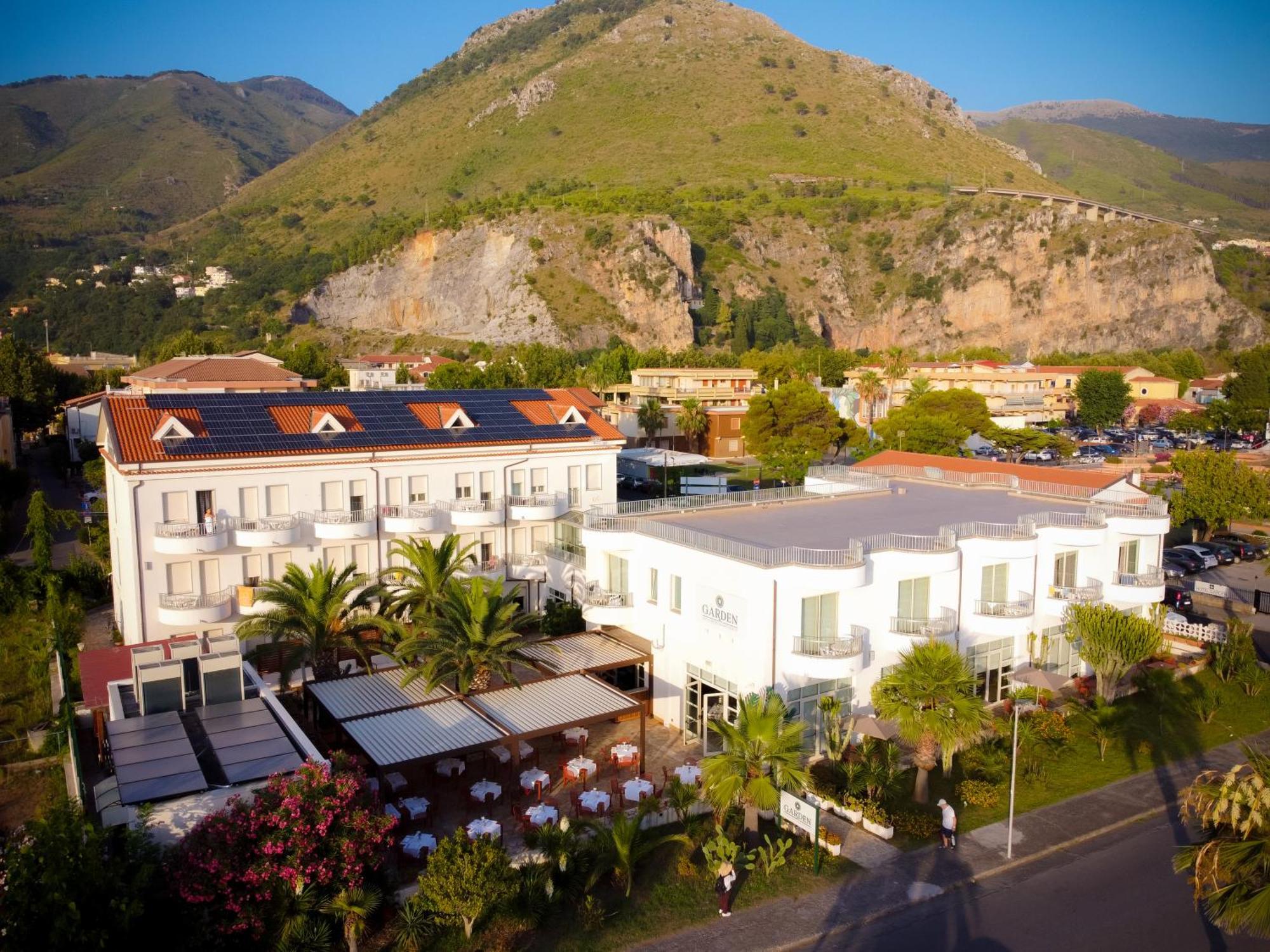 Hotel Garden Praia a Mare Exterior photo
