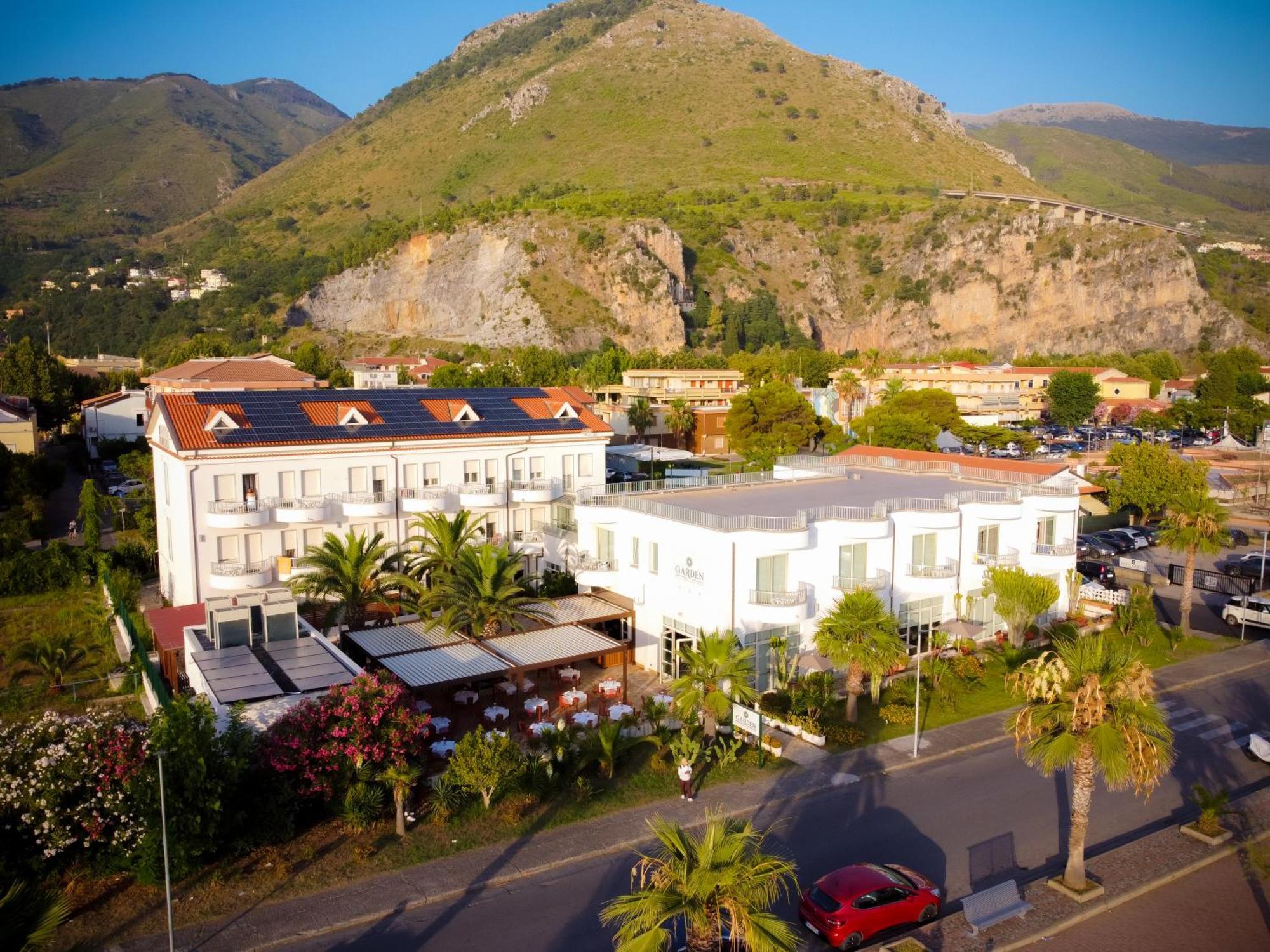 Hotel Garden Praia a Mare Exterior photo